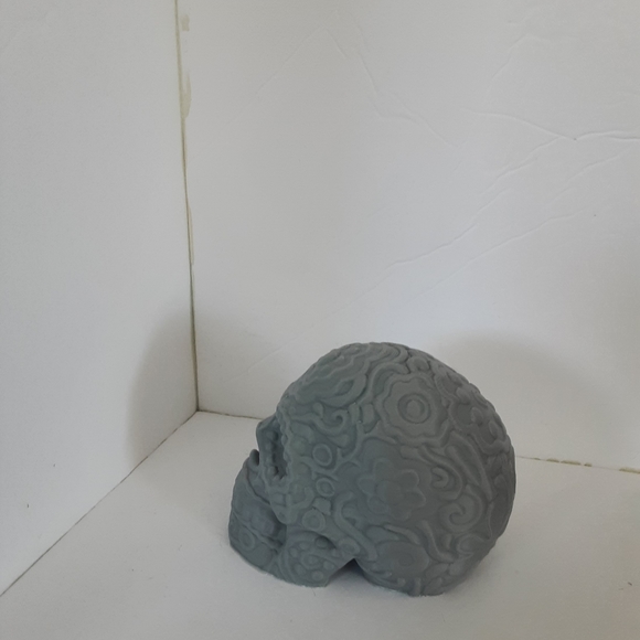 3d Grey Skull - Picture 3 of 6